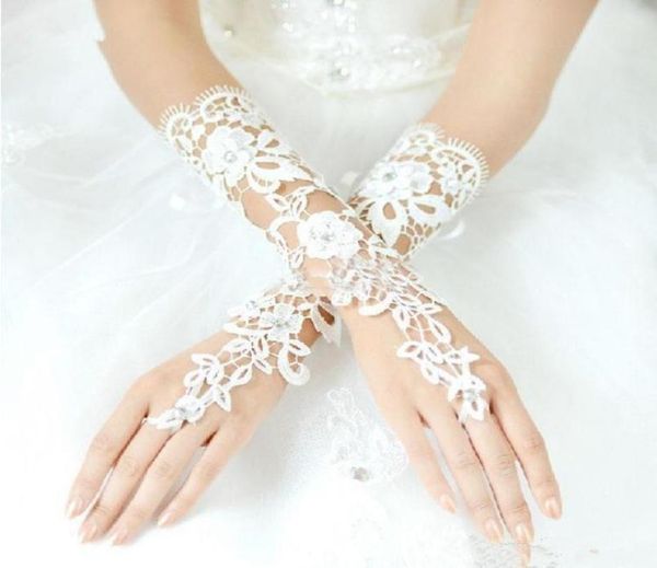 

custom made vintage fingerless bridal gloves fabulous lace diamond flower glove hollow wedding dress accessories1137142, White