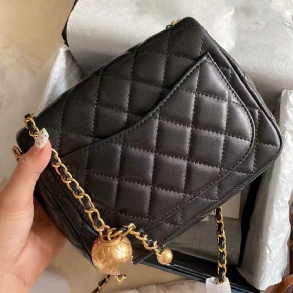 

dinner bag sheepskin women's bag 2023 new fashion network red high grade one shoulder crossbody lingge chain golden ball square fat man