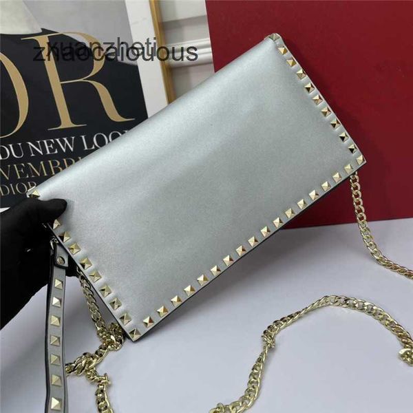 

lady's new luxury classic bags designer beach handbags bag women cowhide valentinoz riveted crossbody metal fashion large capacity leat