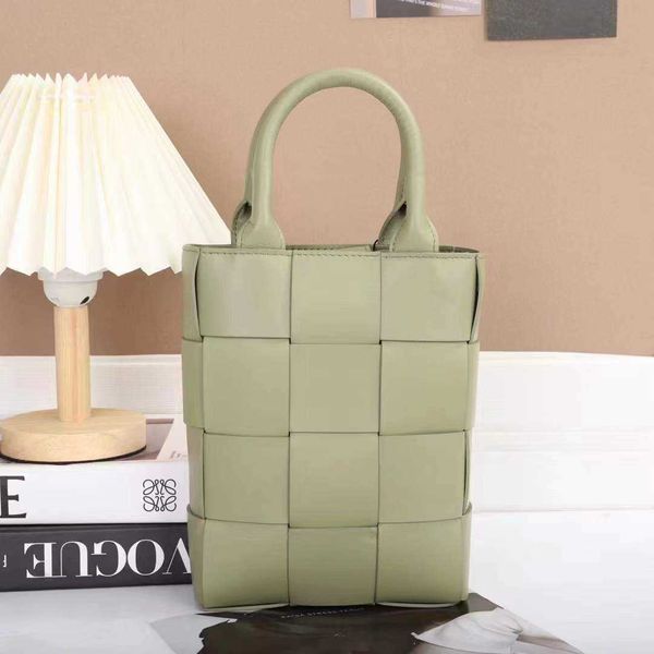 

designer bag venetas sheepskin handwoven handheld vertical square tote bag shoulder straddle bag xugn