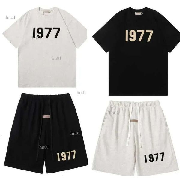 

2023 summer designer mens t shirt t-shirt front flocking 1977 letter silicon back high streetwear loose oversize tee skateboard, White;black
