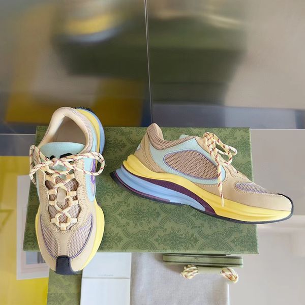 

version of the old man's shoes with high-quality sports shoes with thick leather soles for men and women couples.