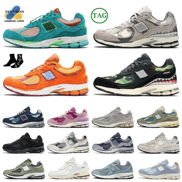 

mens womens designer casual 2002r running shoes classic sea salt protection pack phantom rain cloud pink light arctic grey purple pink b2002