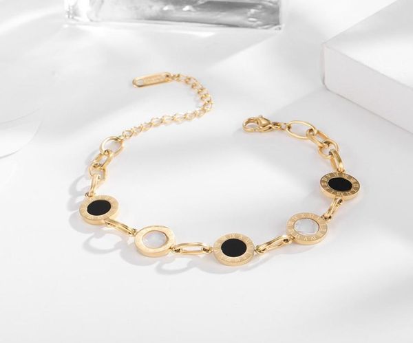 

classic white black shell round roman numerals charm bracelet retro jewelry for women gift5003011, Golden;silver