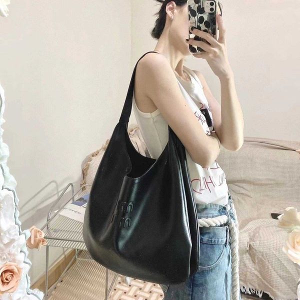 

designer bags street soft leather shoulder bag miu tote bag 3q7s