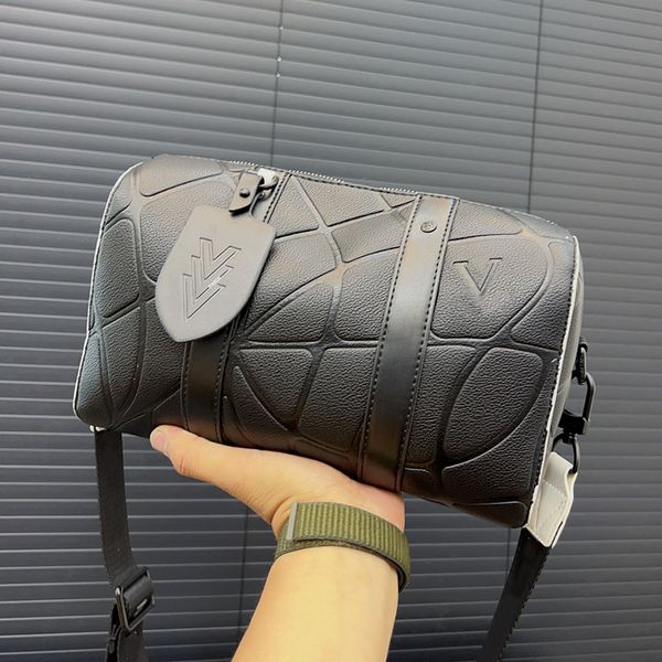 

stylish women shoulder bag leather classic printed zipper seal luxury handbags adjustable shoulder crossbody bag pillow bag traditional blac