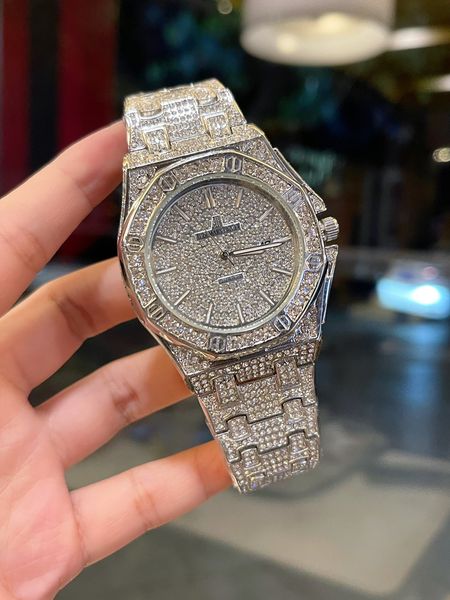 

a ps watch full of diamonds quartz watch diamond 40mm women sapphire waterproof wristwatches diamonds bezel giftqq, Silver