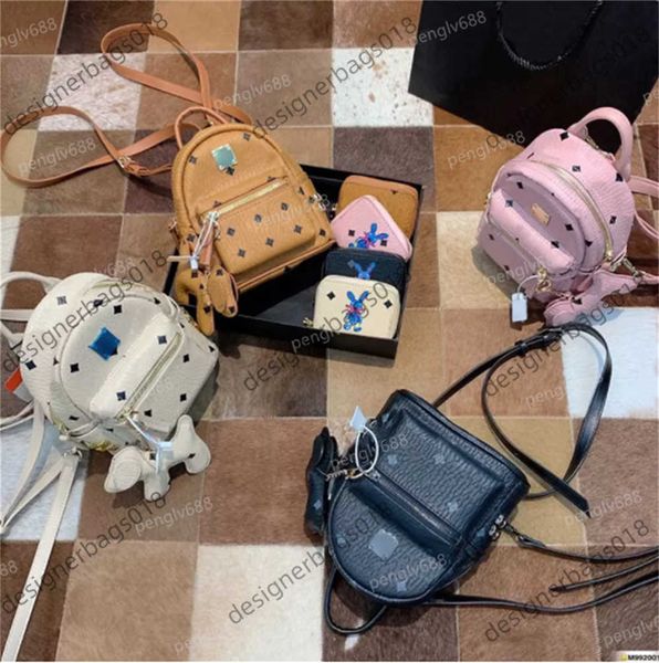

luxury leather bag quality mens womens schoolbag famous mc printed designer lady boy girl backbags mini travel backpack horse pendant