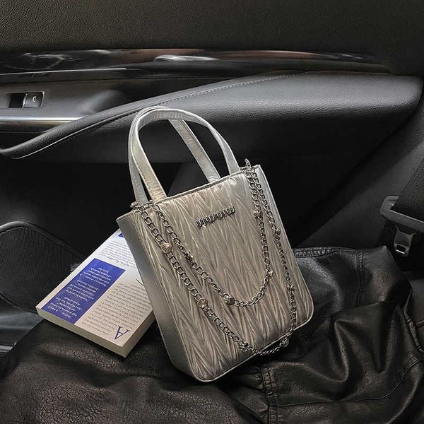 

designer bags bag women's chain crossbody bag solid color pleated vertical texture small square bag miu tote bag jzwm