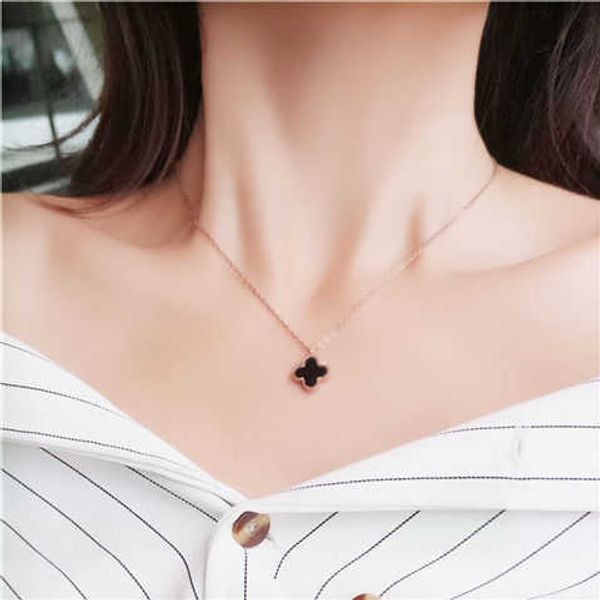 

van clover necklace designer four leaf chain clover rose transfer bead platinum lady lucky grass pendant net red small fresh clavicle, Silver