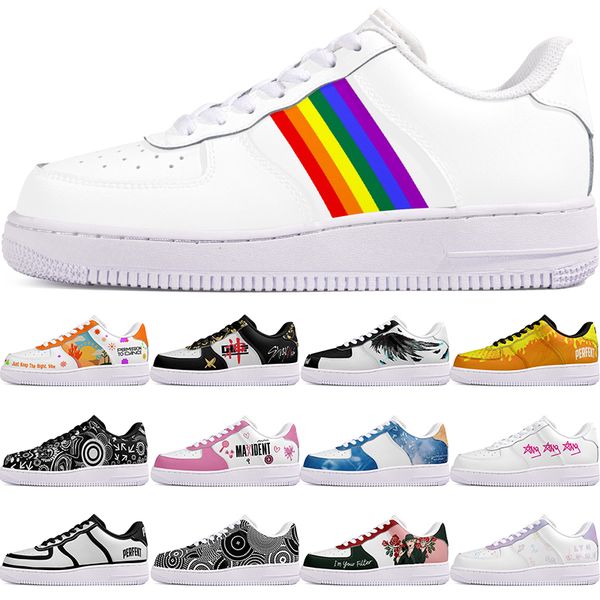 

DIY shoes winter Glossy autumn mens Leisure shoes one for men women platform casual sneakers Classic cartoon graffiti trainers comfortable sports 100228