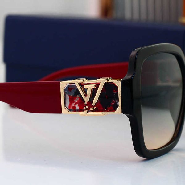 

sunglasses fashion uv400l letter red women's sunglasses, White;black