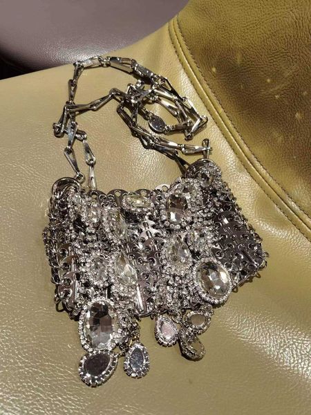

2023 new summer crystal bag heavy industry aluminum sheet diamond chain underarm bag crossbody shoulder bag shiny small bag 230401