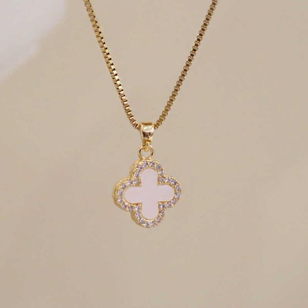 

clover necklace designer four-leaf clover pendant necklace new diamond-set titanium steel ladies summer temperament double-sided shell neckl, Silver