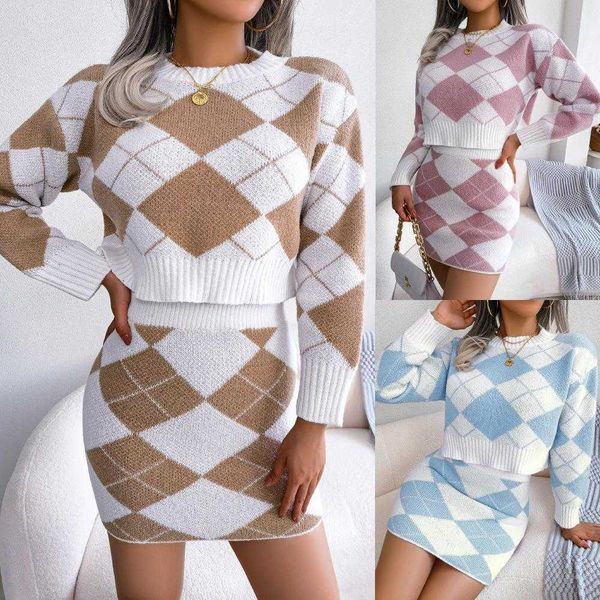 

ins style skirts autumn and winter contrast color rhombus midriff baring sweater, Black