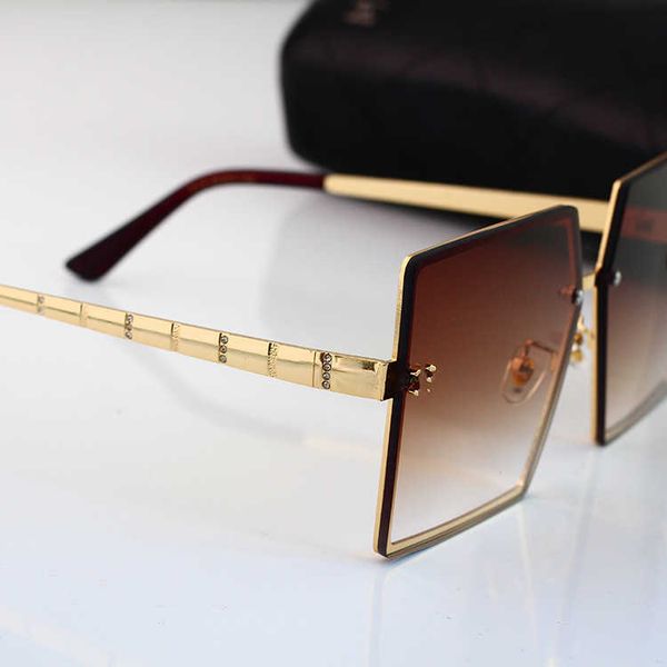 

sunglasses advanced sensitive small fragrance anti-ultraviolet net plain round face sunglasses, White;black