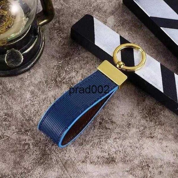 

5 colors leather handmade key chain buckle letter flower designer car keychain classic christmas keychains lover decoration pendant, Silver