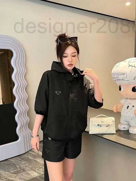 

women's two piece pants designer 2023 spring/summer new hooded zipper coat elastic waist shorts sports casual set fashion girl f769, White