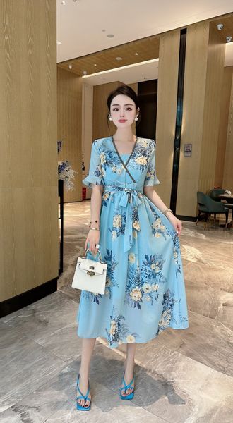 

early spring 2023 new dress flower print short sleeve fashion v-neck mid waist mid length dress, Black