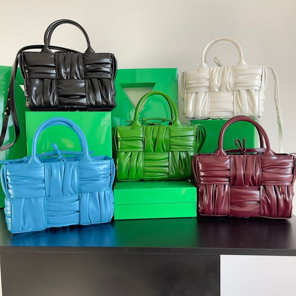 

2023 new classic designer high-quality pleated braided small square bag single shoulder crossbody bag senior sense retro trend fashion women