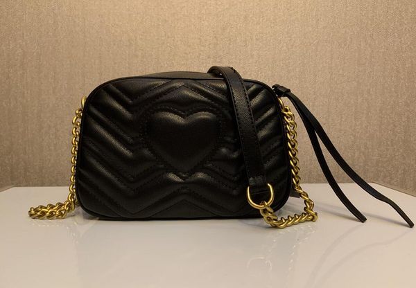 

luxurys women chain crossbody bags designers heart wave pattern shoulder bags messenger bags pruse chain tote