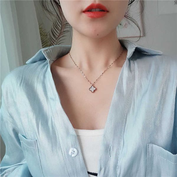 

van clover necklace designer four leaf clover pendant never fade clover 18k rose gold titanium steel simple lucky grass pendant versatile ne, Silver