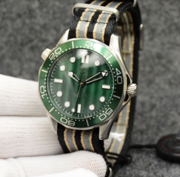 

2023 new launches stunning 60th anniversary james bond watch automatic mechanical movement glass back staniless steel mens wristwatches desi, Slivery;brown