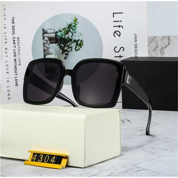 

designer sunglasses net red sunglasses box anti ultraviolet glasses gradient frameless small fragrance personalized sunglasses, White;black