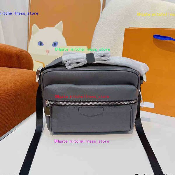 

luxury men messenger bags classic zipper shoulder crossbody bags leather print handbag mobile phone designer women sports day packs 220829