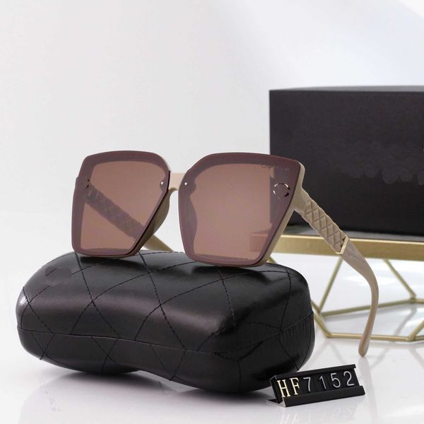 

2021 new women's super texture frame fashion box sunglasses, White;black