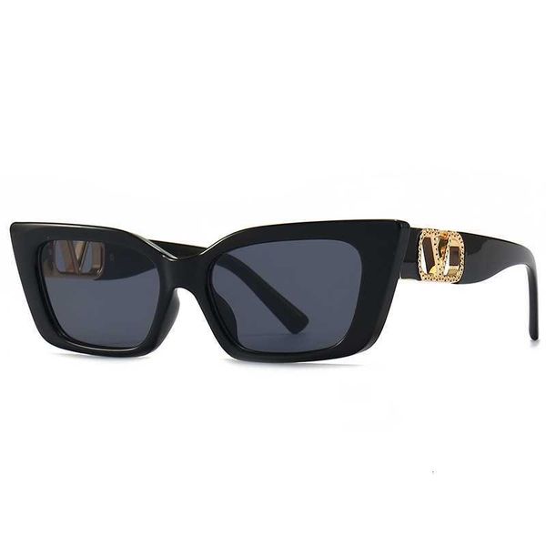 

new glasses women's style fashion small frame cat's eye net red sunglasses advanced sense women, White;black