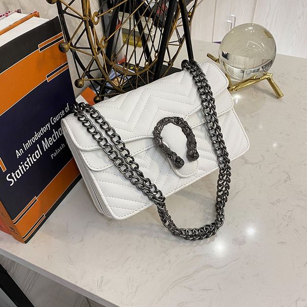 

Factory wholesale leather women chain bag elegant atmospheric stripe handbag personality gold and silver chains fashion handbags retro leathers shoulder bags 969