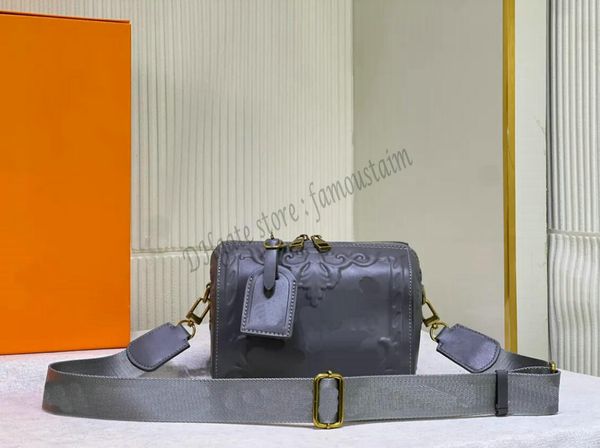 

autumn and winter popular fashion bags for men and women designer luxury boston bag shoulder bag messenger bag underarm bag new embossed pil