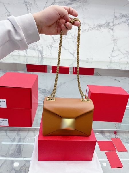 

designer bag liu nail chain bag diamond checker handbag single shoulder crossbody bag lock flap postman bag