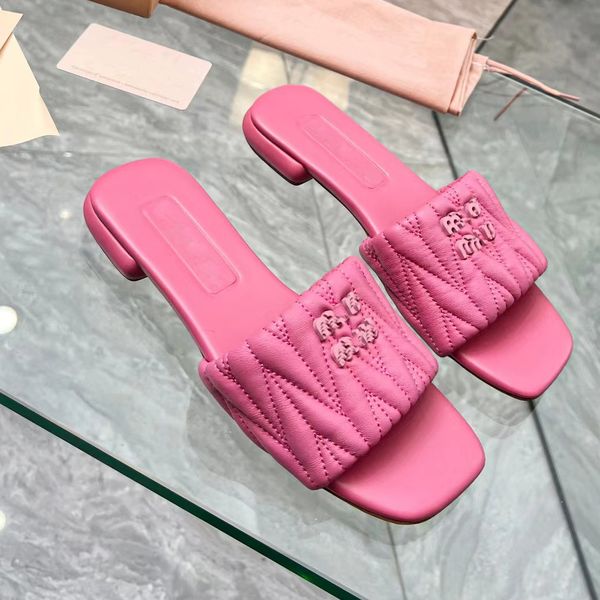 

comfortable slippers luxury designer women flat sandals pleated leather party shoes flat heels casual home classic dinner shoe, Black