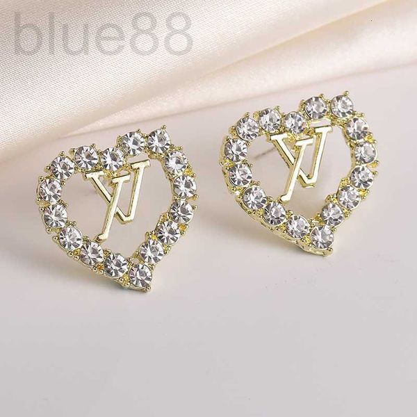 

stud designer small fragrant wind heart shaped rhinestone women's crystal east gate spiral gold earrings scyz, Golden;silver