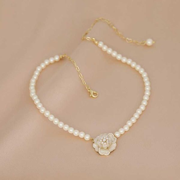 

camellia blossom women's versatile simple fragrance elegant design high grade sweet light luxury exquisite necklace ornament, Silver