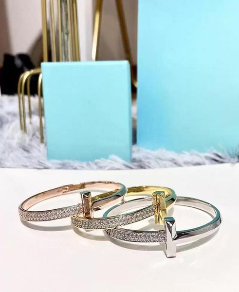 

luxurys designers bracelet luxury strands jewelry couple style for women wedding accessories fashion party gifts good nice2472627, Black