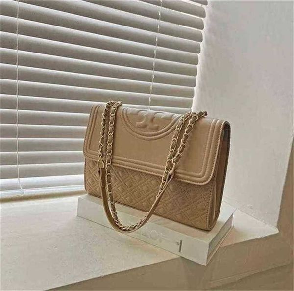 

luxury designer new women's handbag trend indentation