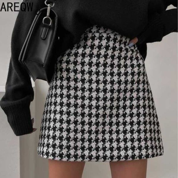 

skirts 2022 new plaid mini skirt women black white fashion official faldas mujer korean style high waist short jupe p230403