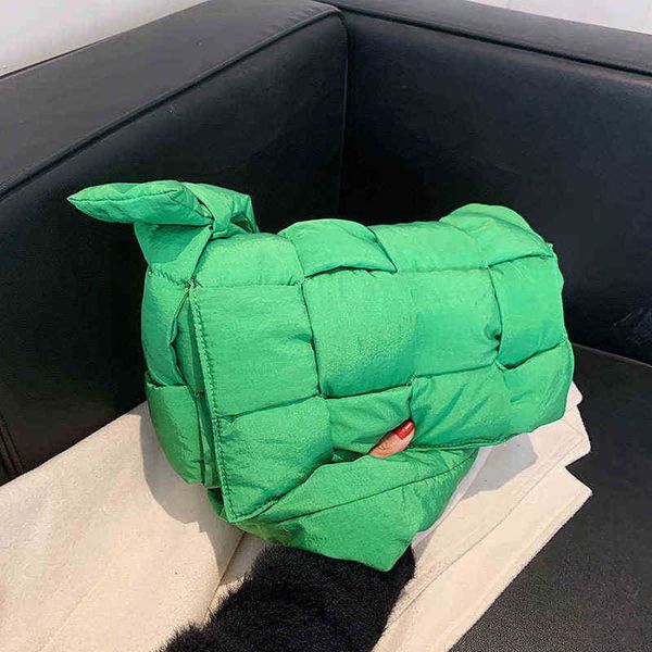 

woven bags are popular this year. women's new leisure single shoulder messenger bag korean high-capacity solid color cotton clothes bag