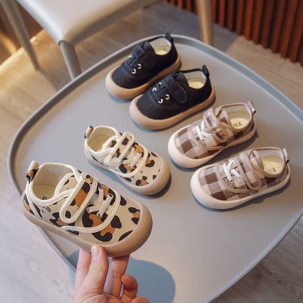 

athletic outdoor 2023 spring and autumn children casual shoes baby soft sole canvas shoes boys and girls soft leopard plaid kindergarten fla, Black