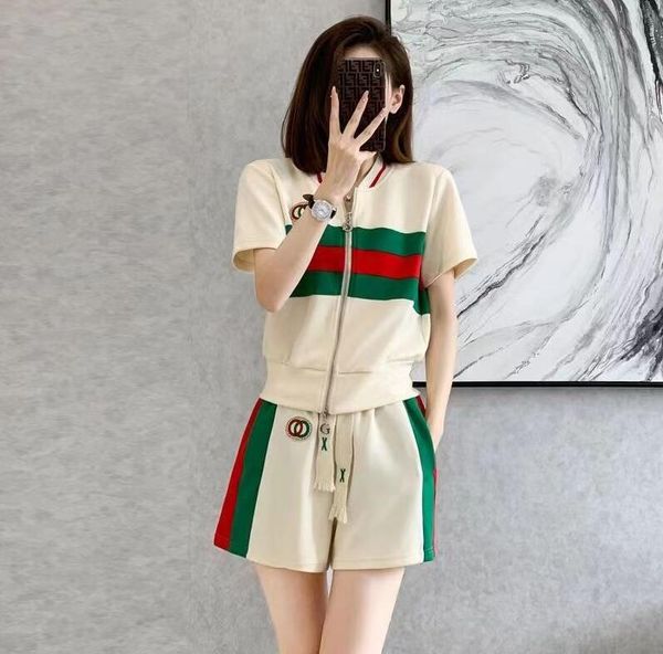 

2023 new summer designer women tracksuits 2 piece set outfits solid color short sleeve shirt and shorts matching suits, Gray