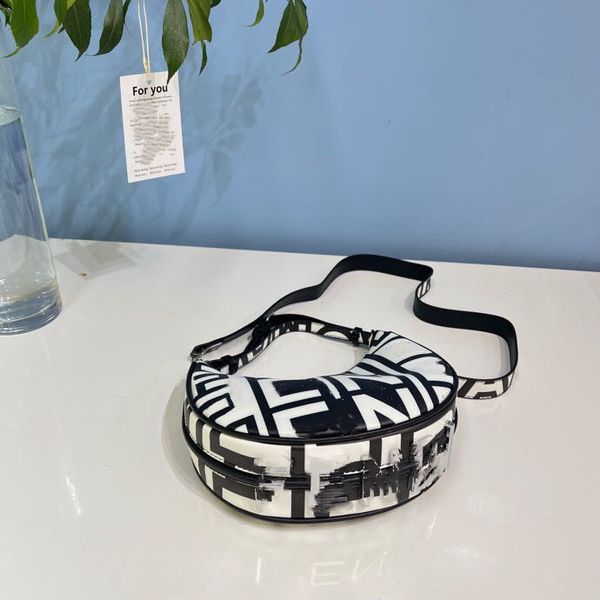 

messenger bags small bag new style women's bag wholesale fashion underarm bag versatile printed shoulder bag