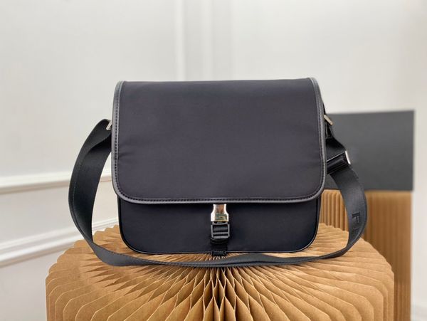 

mens designers outdoor messenger bag shouler cross body fashion students luxurys design zipper womens handbags adjustable shoulder strap