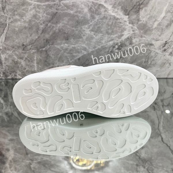 

2023new women designer running shoes for men womens triple black white mint laser ball midnight navy grape atlanta sports sneakers trainers