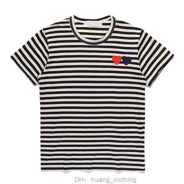 

men's t-shirts play fashion mens cdg t shirt designer red heart casual women commes des s badge quanlity tshirts cotton embroidery shor, White;black