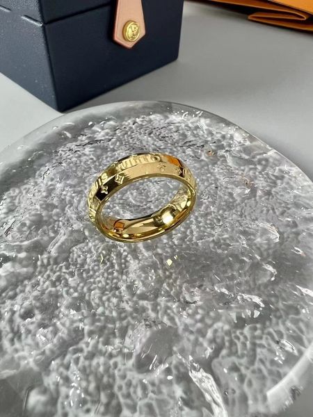 

rings for women couple selling average size, Silver