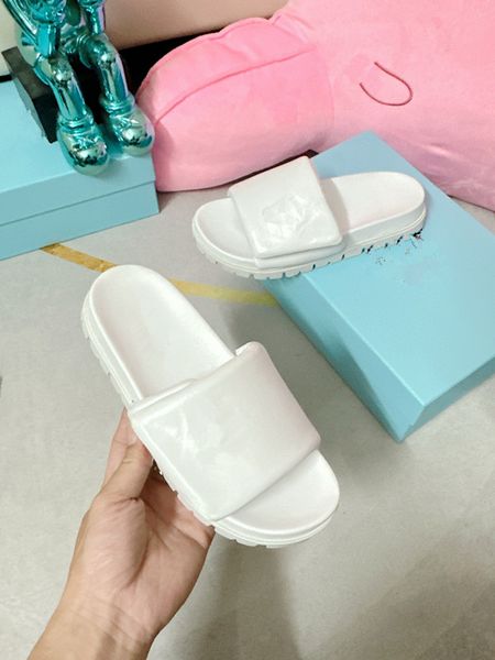 

2023 fashion slippers women's designer embroidered sandals dress shoes high heels luxury flat alphabet print jelly rubber leather flip-, Black