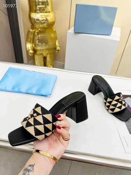 

beach slippers classic flat heel summer lazy designer fashion cartoon big head flops leather lady slides women shoes l bath ladies 0218, Black